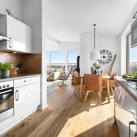 Ocean Queen- Penthouse, Balkon, Ostseeblick, Kamin 奥尔本尼兹