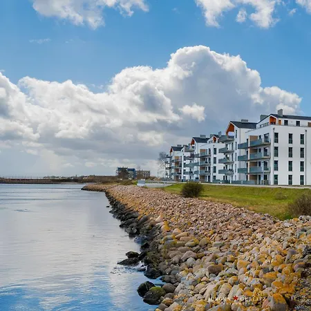 Ocean Queen- Penthouse, Balkon, Ostseeblick, Kamin